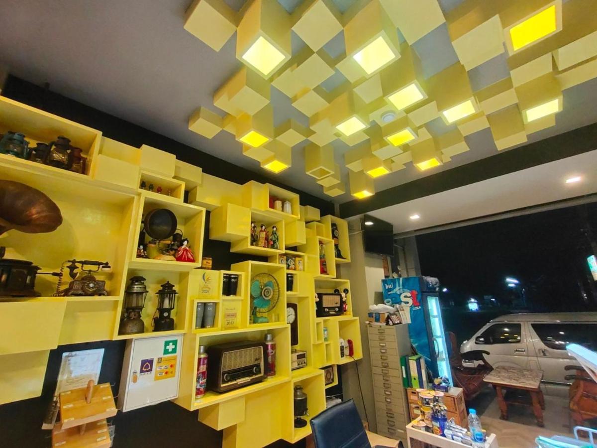 Qoo Hotel Buriram Esterno foto